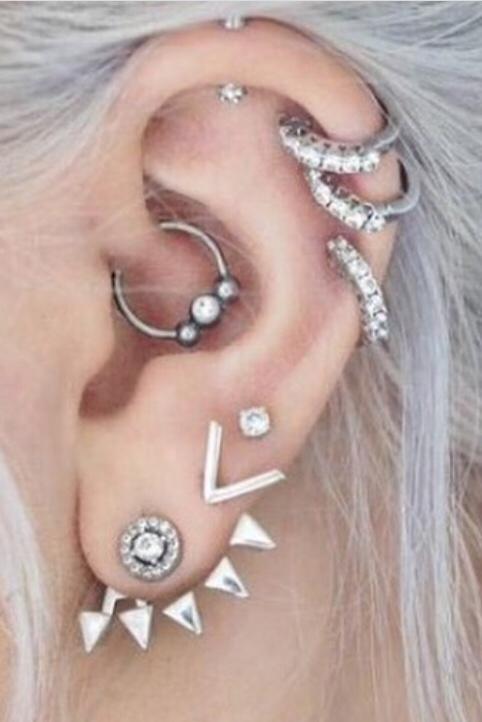 Ab Wann Darf Man Sich Ein Bauchnabelpiercing Stechen Lassen